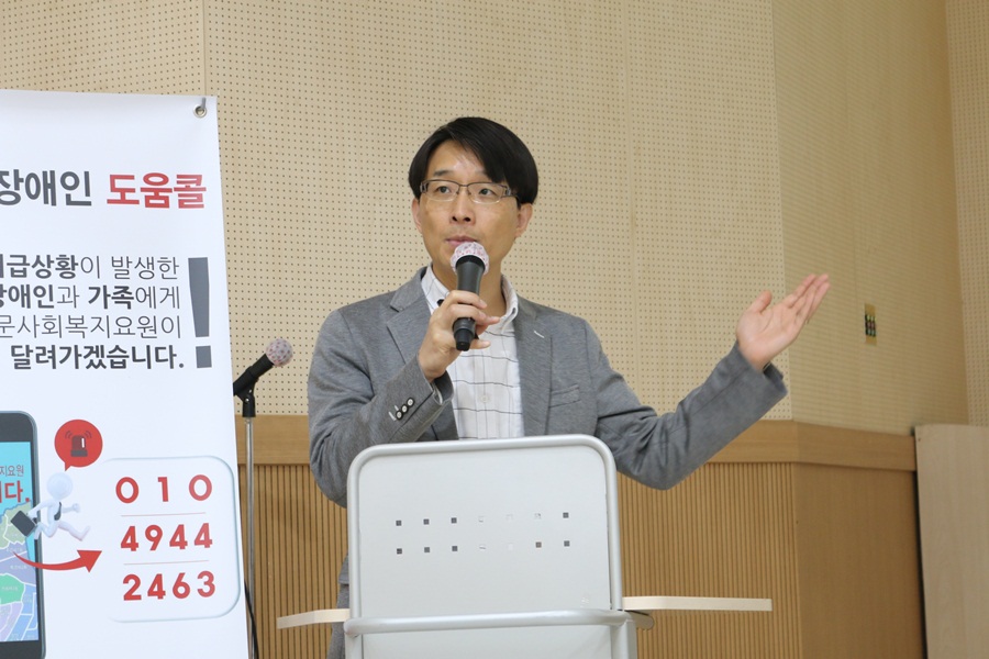 13093804cb24576.jpg