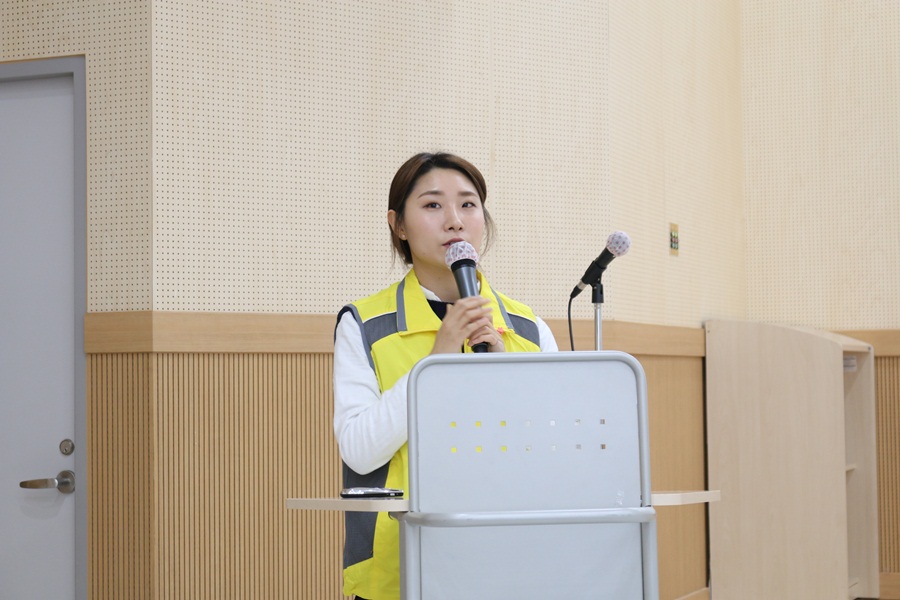 3a6aa717e291444.jpg